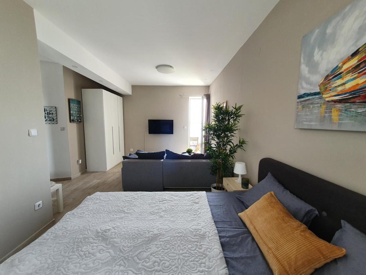Apartment Danijela Novalja Bagian luar foto